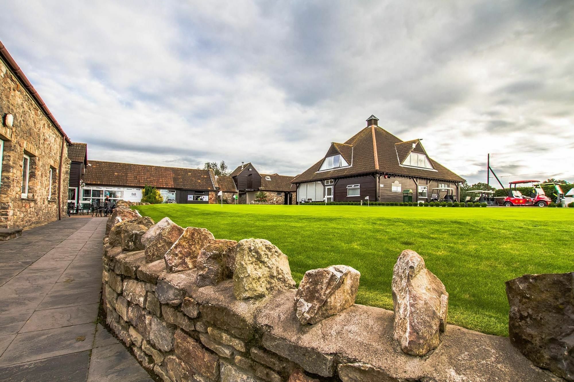 Mendip Spring Golf And Country Club Guest House Churchill  Luaran gambar